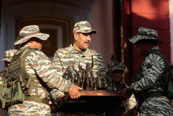 EUA incauta aviones, mansiones y joyas por más de 700 millones de dólares a Nicolás Maduro