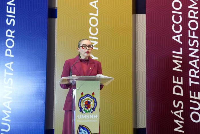 Excelencia académica: el alma de la Universidad Michoacana; Yarabí Ávila rinde Tercer Informe de Actividades