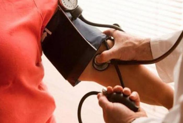 Expertos advierten del aumento del riesgo cardiovascular en mujeres durante la menopausia