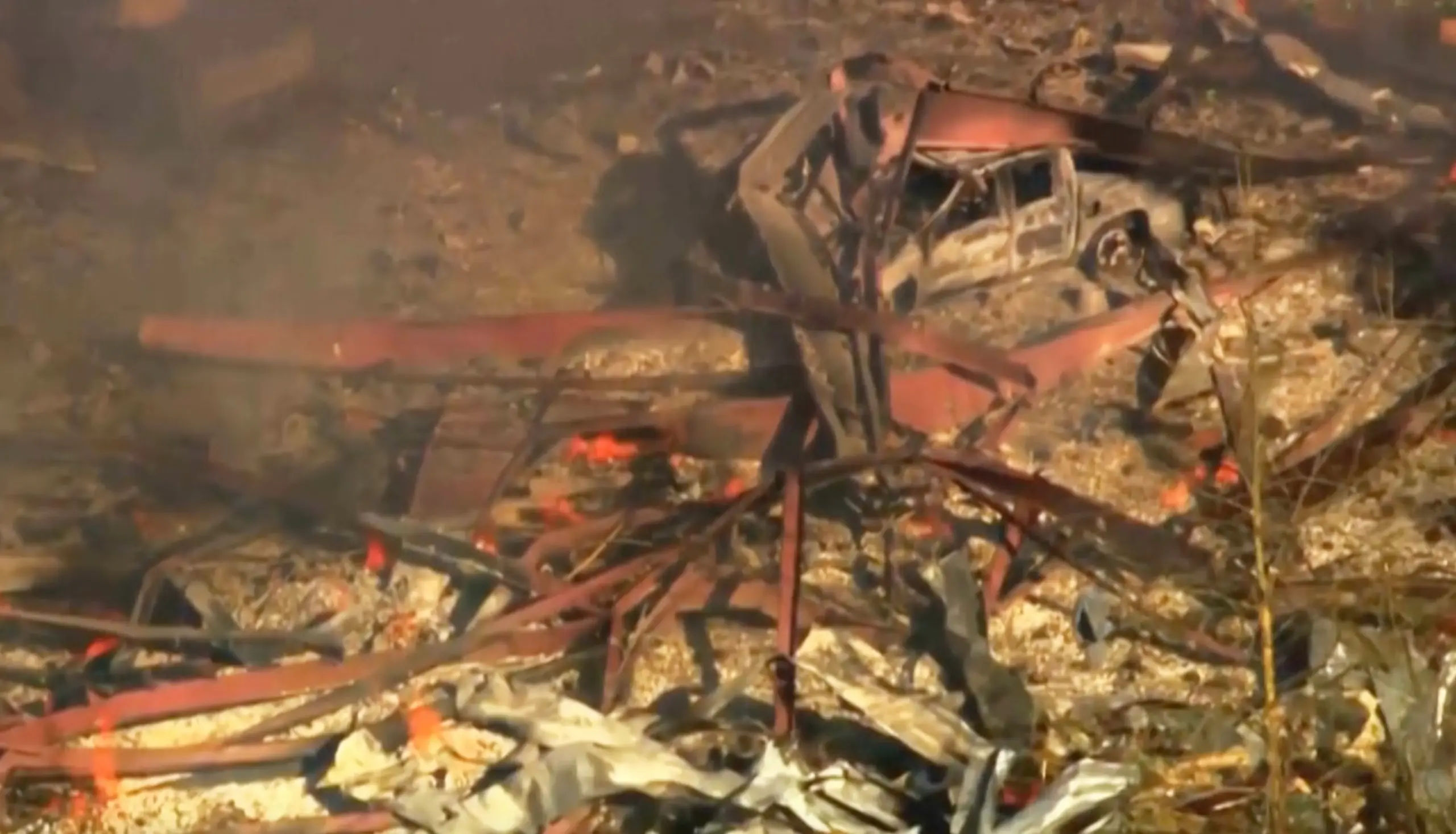 Explosión en una planta de explosivos de Tennessee deja varios muertos y desaparecidos