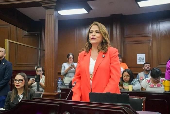 Fabiola Alanís respalda reforma contra la extorsión en Michoacán