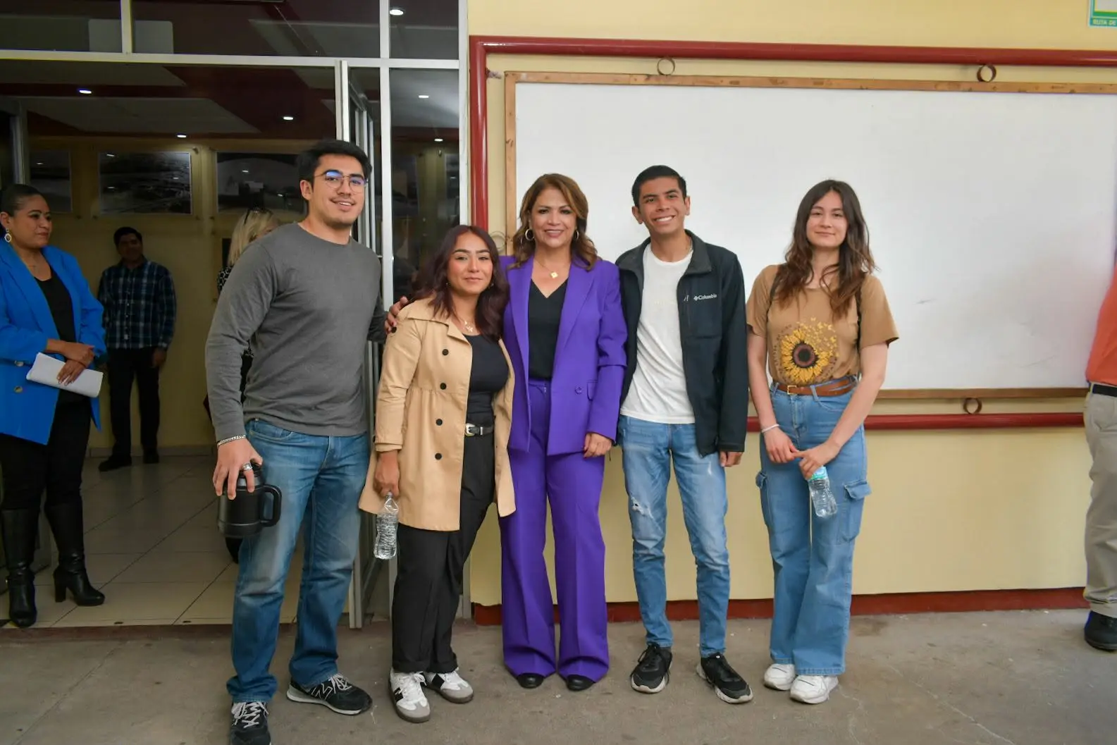  Fabiola Alanís: Un tercio del presupuesto 2026 se orienta a las y los jóvenes; es la generación que va a consolidar la transformación de Michoacán