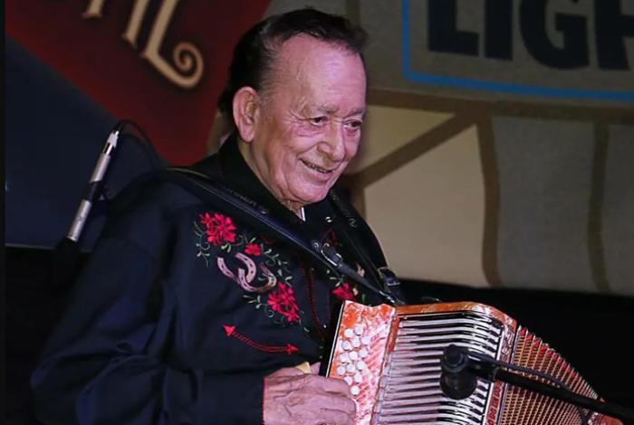 Fallece a los 86 años el acordeonista Flaco Jiménez; icono de la música tejana y tex-mex