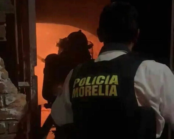  Familia resulta intoxicada por humo al incendiarse un domicilio en Morelia