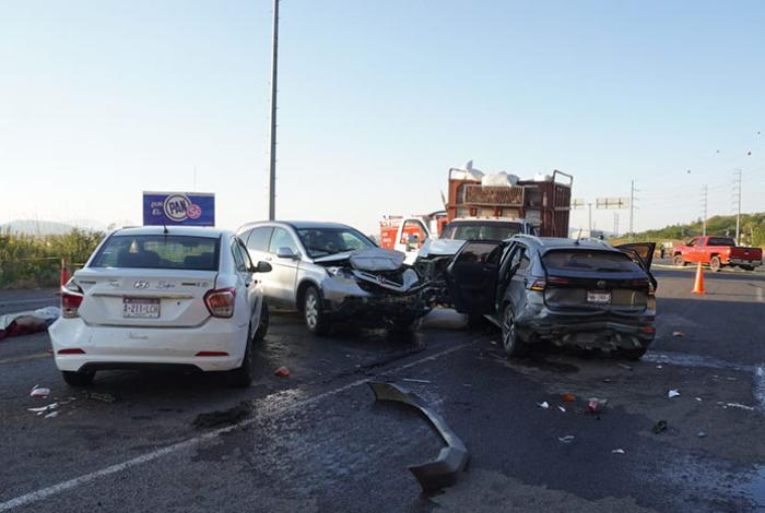 Fatal carambola vehicular en Zamora deja un motociclista sin vida y dos lesionados
