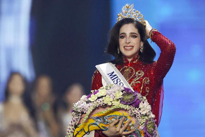 Fátima Bosch denuncia ataques en redes tras su triunfo en Miss Universo