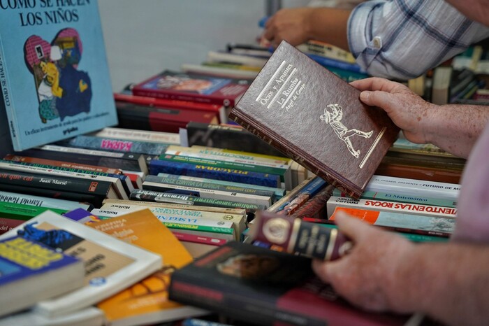 Feria del Libro logra 25 por ciento más en ventas