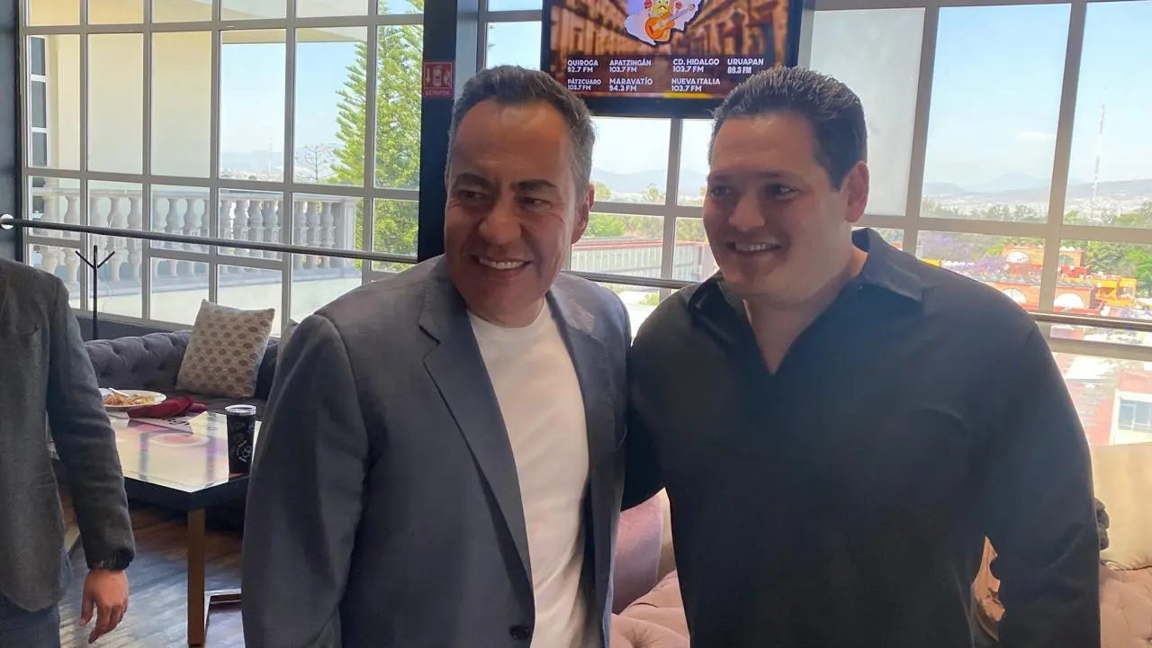 Festejan el primer aniversario de la estación de radio “La Arrazadora”