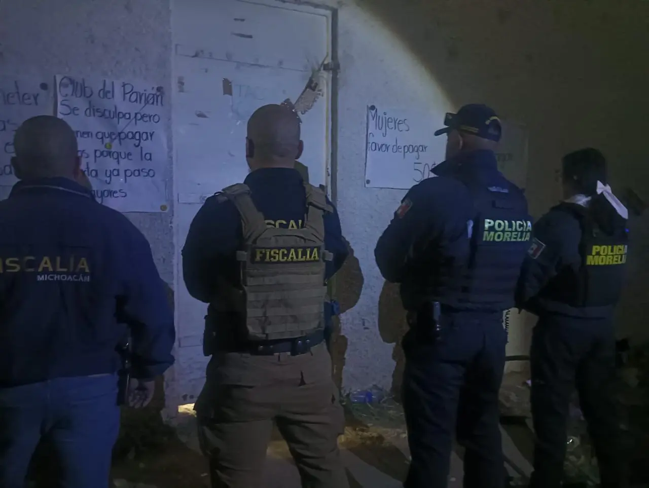 FGE asegura 29 gallos vivos y 41 muertos en palenque clandestino del Parián