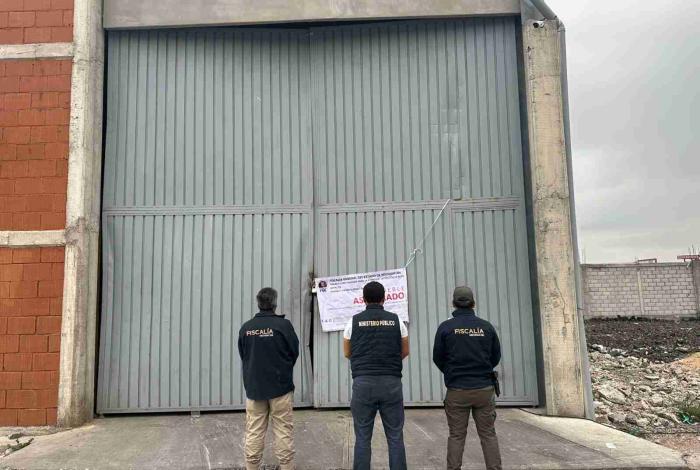 FGE catea bodega al norte de Morelia y asegura vehículos robados en la autopista Siglo XXI