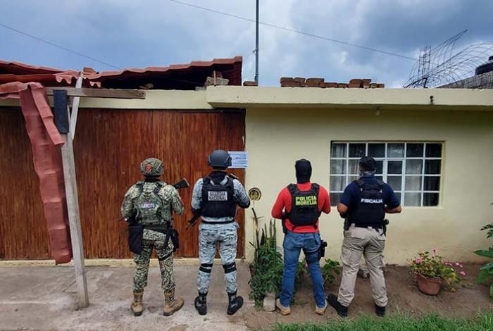 FGE halla dosis de droga y detiene a una mujer durante cateo a una casa en Morelia