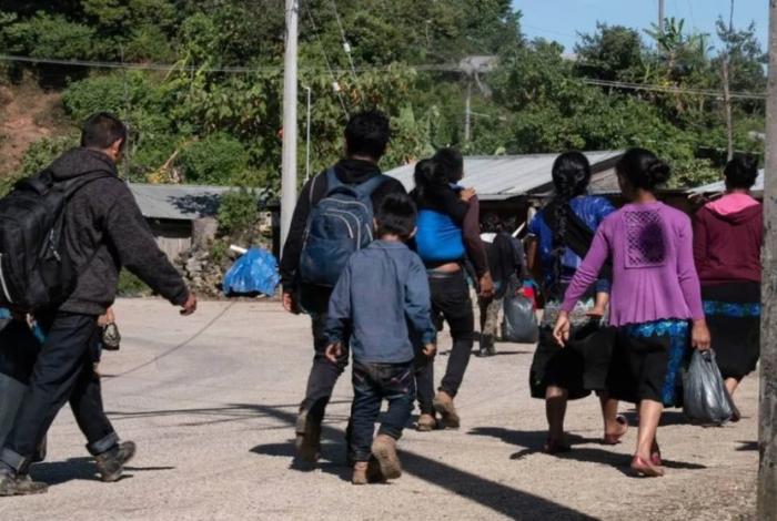 FGE mantiene seguimiento de desplazados por ins3guridad en Apatzingán