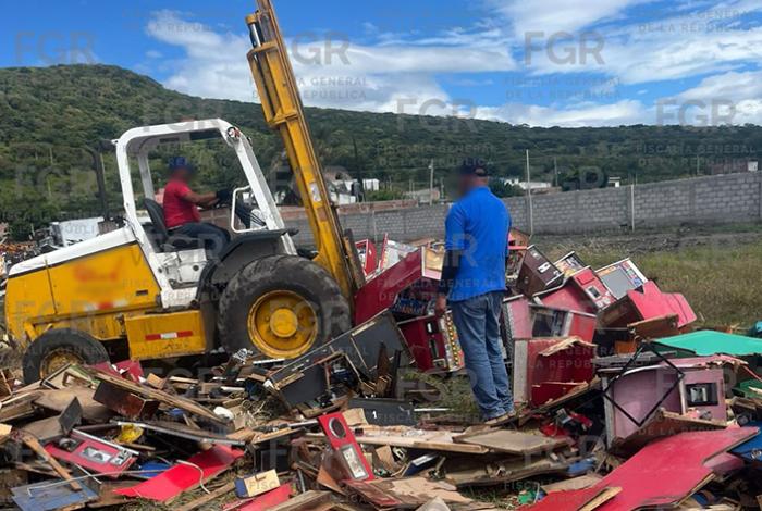 FGR destruye 54 máquinas tragamonedas aseguradas en Michoacán