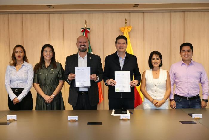 Firma Alfonso Martínez vinculación de Morelia a Red de Deporte y Desarrollo en América Latina