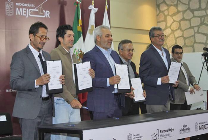 Firma Bedolla fideicomiso del Parque Industrial Bajío con 100 mdp de la iniciativa privada