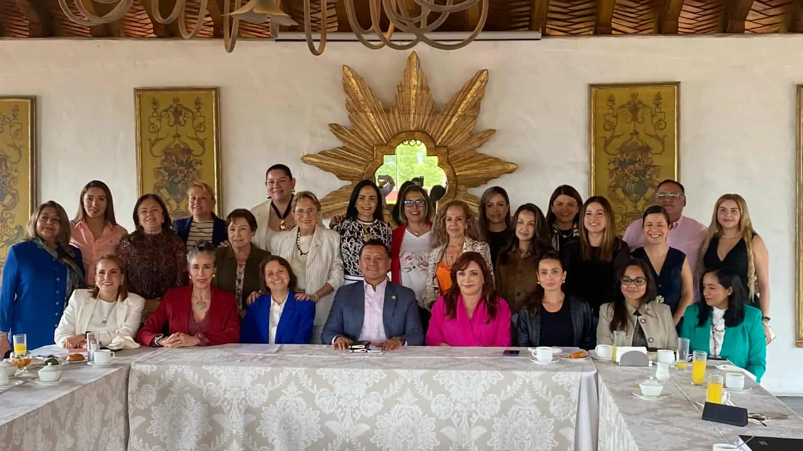 Fiscal de Michoacán se reúne con la Asociación de Empresarias Michoacanas