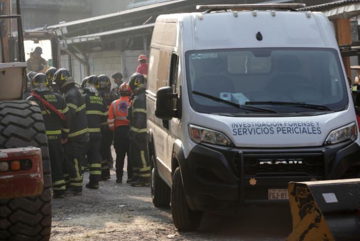 Fiscalía de Ciudad de México investiga el colapso de edificio en el centro de la capital