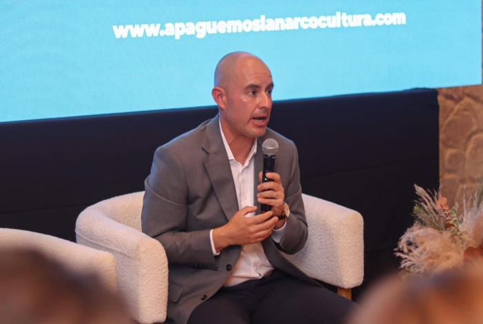 Fito Torres destaca el valor de la lectura, la tecnología y la formación de las juventudes en el Día Mundial del Libro