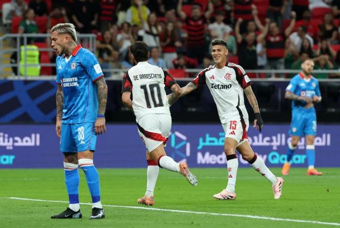 Flamengo de Brasil elimina 2-1 a Cruz Azul en la Copa Interncontinental 2025