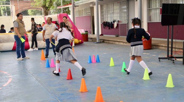 Fortalecen familias la protección de la niñez