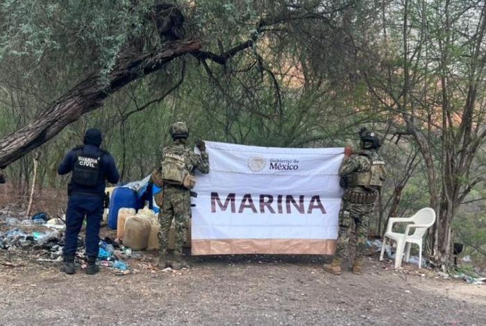 Fuerte golpe al huachicoleo: aseguran 11 mil 800 litros de hidrocarburo, en Arteaga