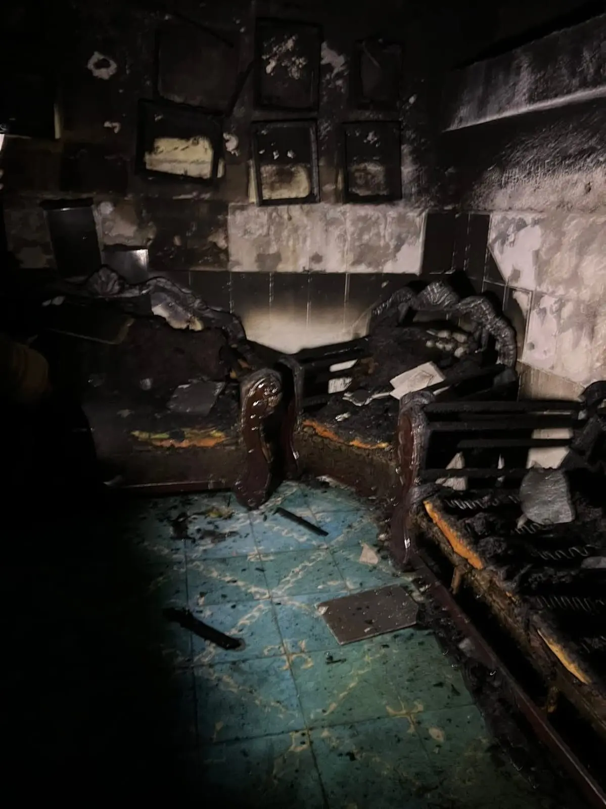 Fuerte incendio provoca daños materiales