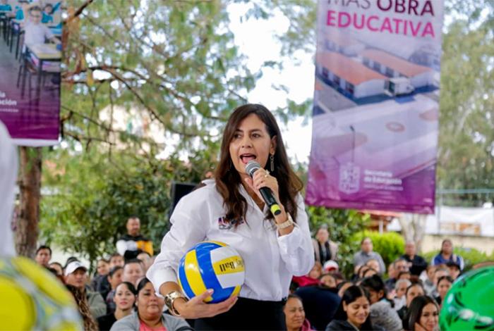 Gabriela Molina anuncia flexibilidad en calendario escolar en municipios con calor extremo, como Huetamo