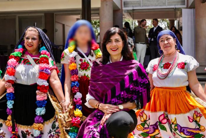 Gaby Molina reconoce papel histórico de las mujeres indígenas
