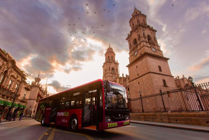 #GaleríaFotos | Morebús agilizará transporte de 76 mil usuarios diarios en Morelia: Bedolla