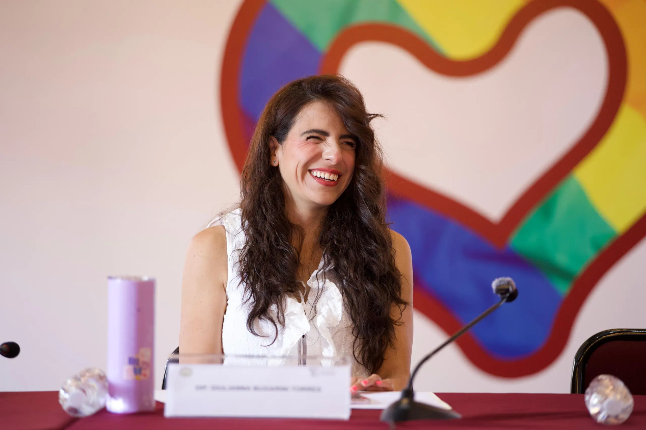 Giulianna Bugarini refrenda su compromiso con los derechos de la comunidad LGBTQ+