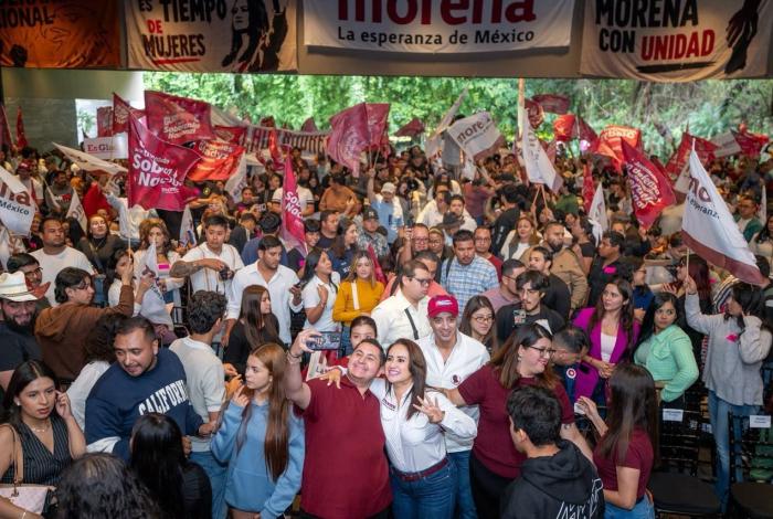 Gladyz Butanda construye ‘ejército’ de 40 mil defensores de la 4T