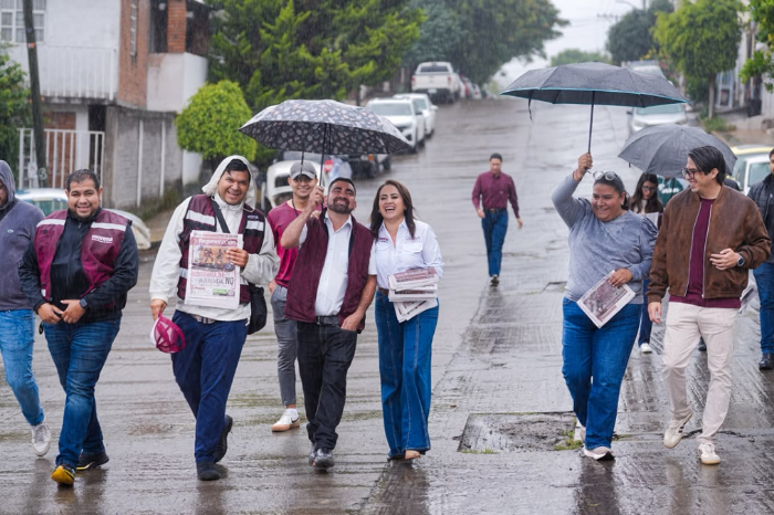 Gladyz Butanda escucha demandas vecinales en Morelia