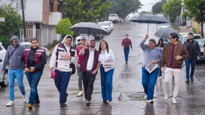 Gladyz Butanda escucha demandas vecinales en Morelia