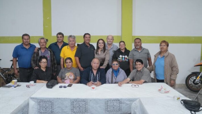 Gladyz Butanda escucha demandas de comerciantes y transportistas de Morelia