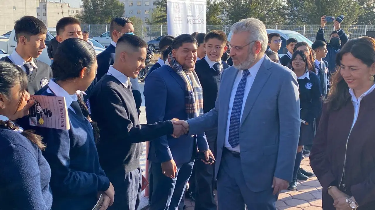 Gobernador inaugura Secundaria “Ifigenia Martínez” en Villas del Pedregal