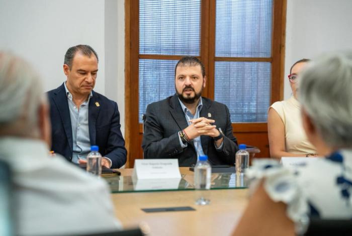 Gobierno de Michoacán instala mesa de diálogo para destrabar huelga en la UMSNH