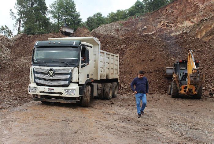 Gobierno de Morelia brinda mejores accesos en la zona rural