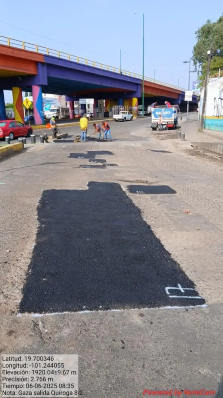  Gobierno de Morelia repara lateral de avenida Madero Poniente