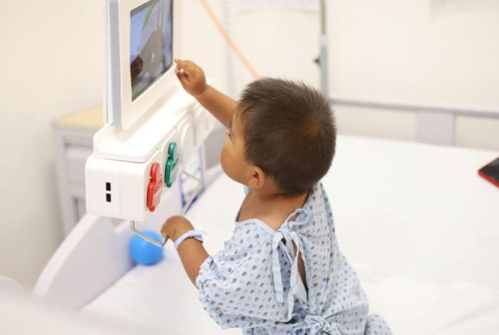 Gobierno estatal mantiene apoyo de 4 mil pesos mensuales para niñas y niños con cáncer