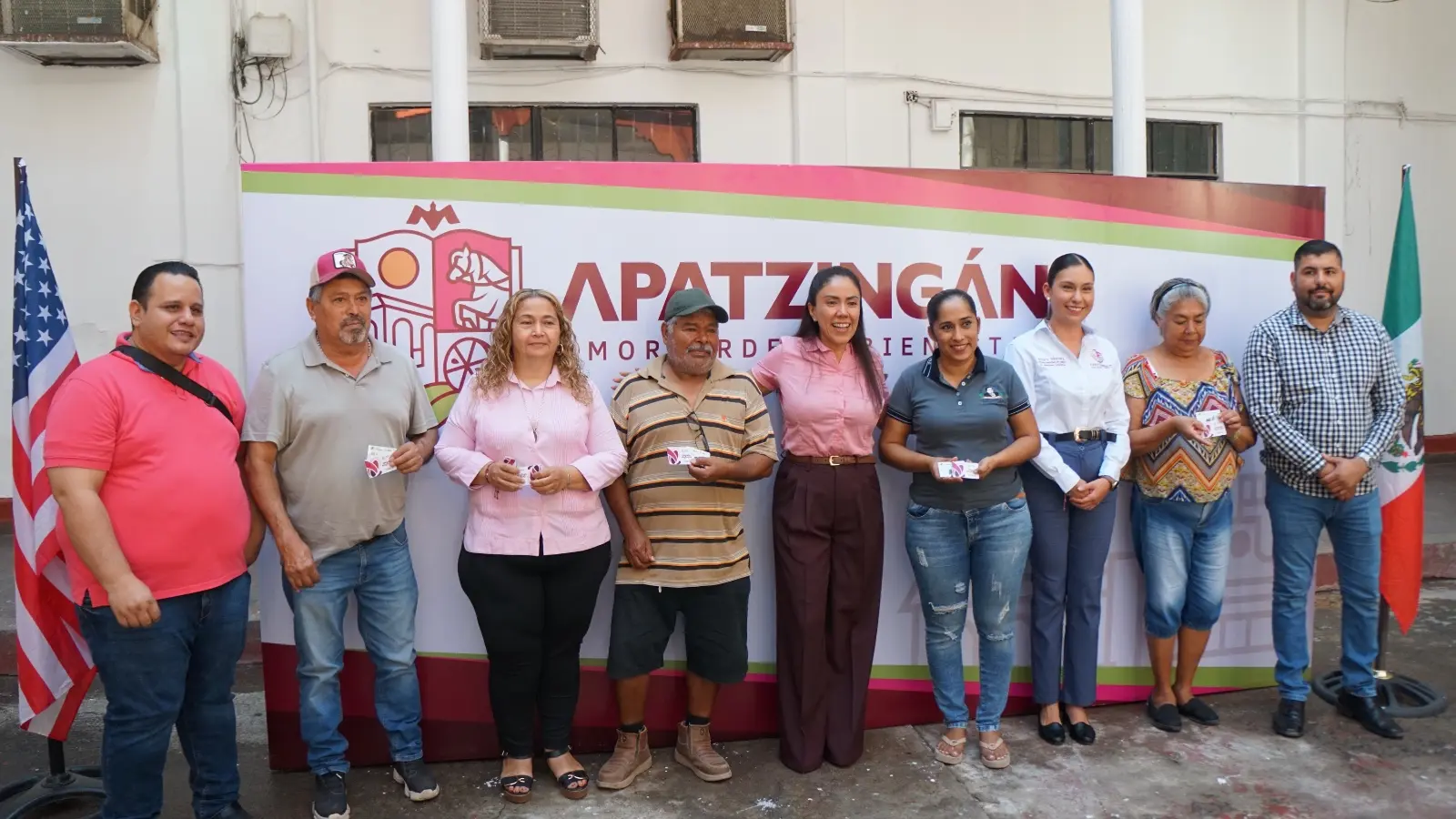 Gobierno Municipal acerca programa de apoyo directo a familias con vínculos en EE.UU