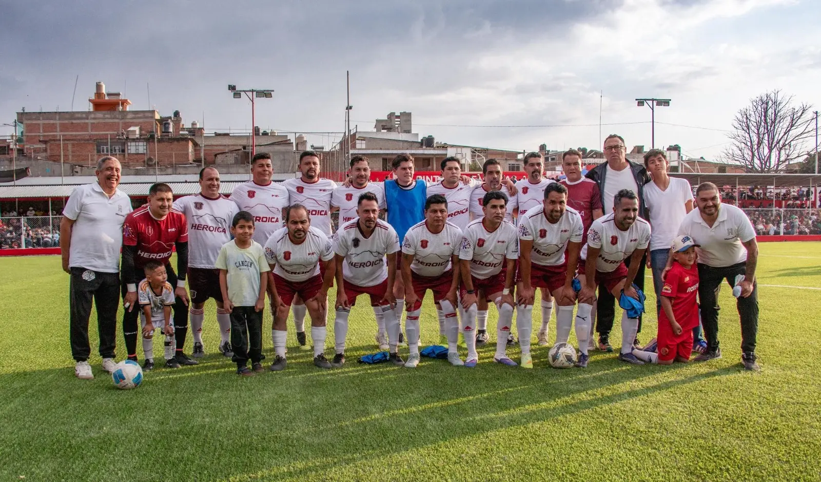 Gobierno Municipal de Zitácuaro fortalece su infraestructura deportiva con nuevo gimnasio público y reinauguración del Complejo Deportivo Salesiano