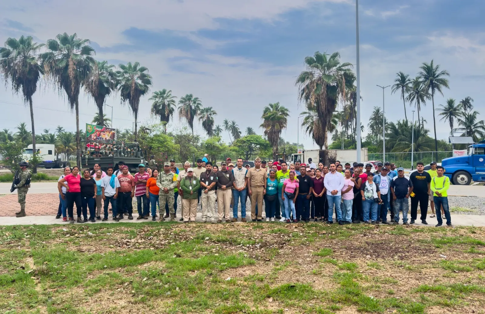 Gobierno Municipal se Suma a Campaña de Limpieza de Playas