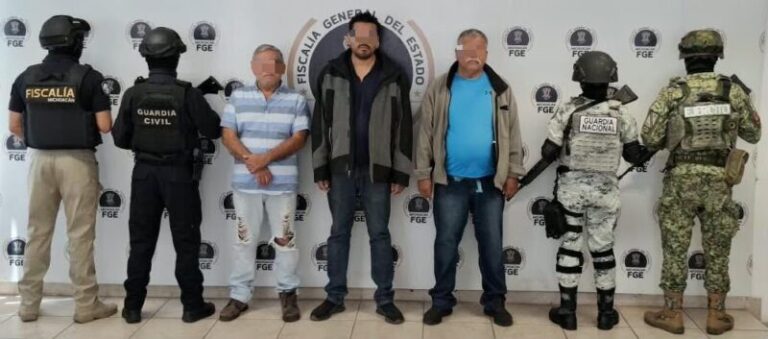 Golpe a la extorsión: Caen 3 presuntos cobradores de cuotas a transportistas en Morelia