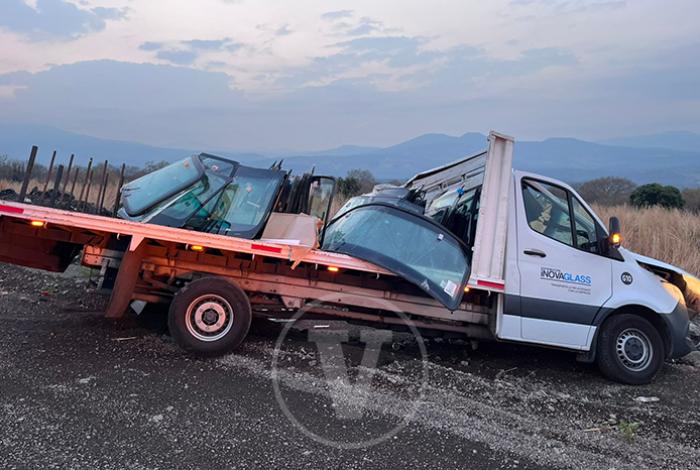 Grave accidente en la Siglo XXI: Un muerto, tras choque múltiple en el tramo Uruapan-Nueva Italia