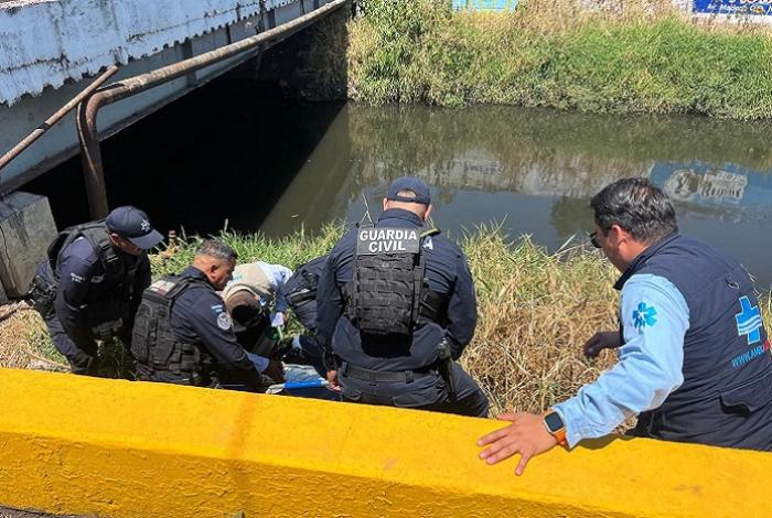 Guardia Civil señala que motociclista en la av. Michoacán provocó el accidente al atravesarse entre los vehículos