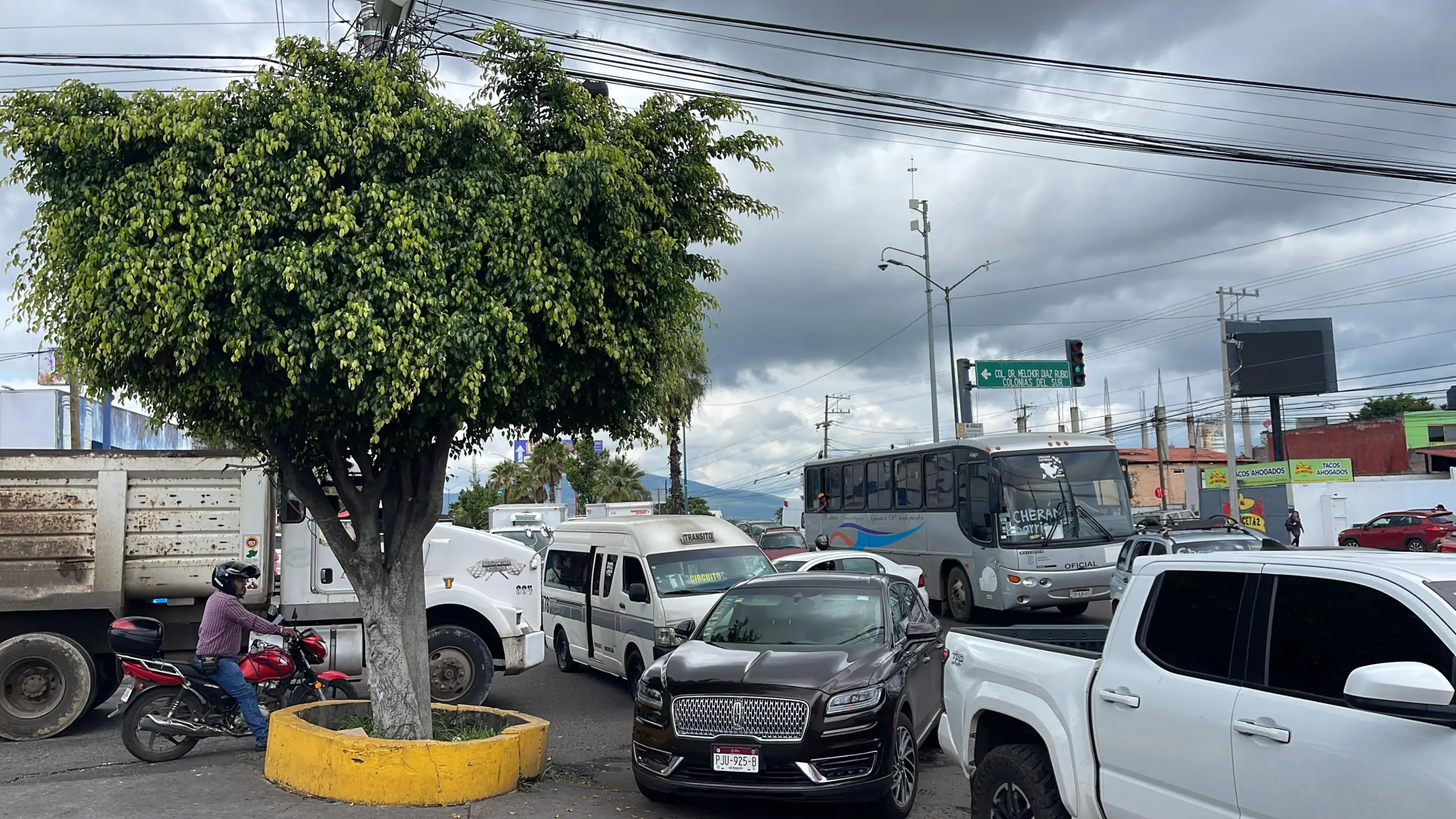 Habitantes de Cherán se manifestaron este día en Morelia y causaron molestia entre ciudadanos