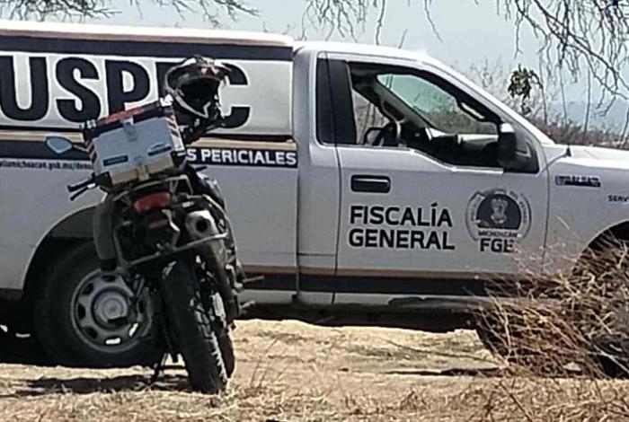 Hallan a 2 sujetos víctimas de homicidio en una parcela del municipio de Acuitzio