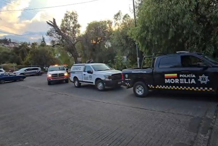 Hallan a adulto mayor muerto dentro de río de aguas negras al sur de Morelia
