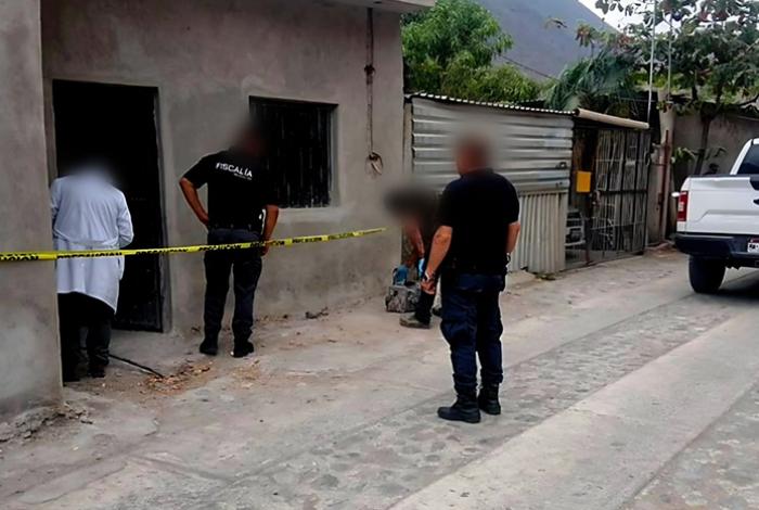 Hallan a un hombre muerto a balazos en vivienda de Aquila