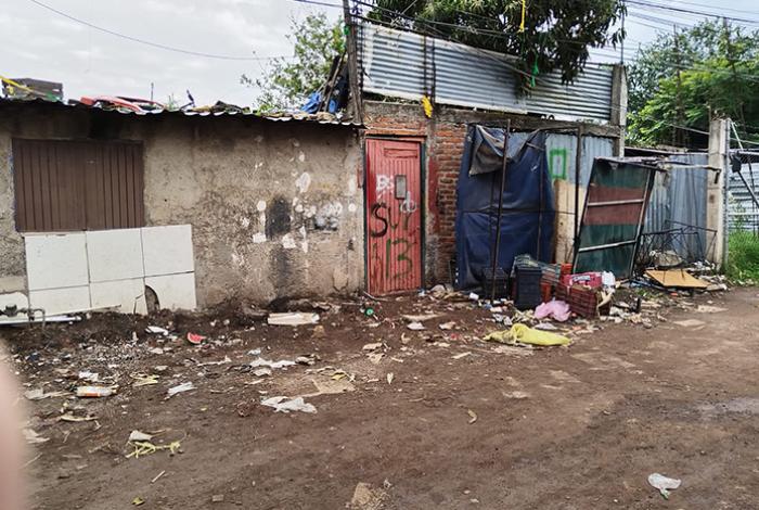 Hallan a un joven asesinado con arma blanca en la colonia Revolución, de Zamora